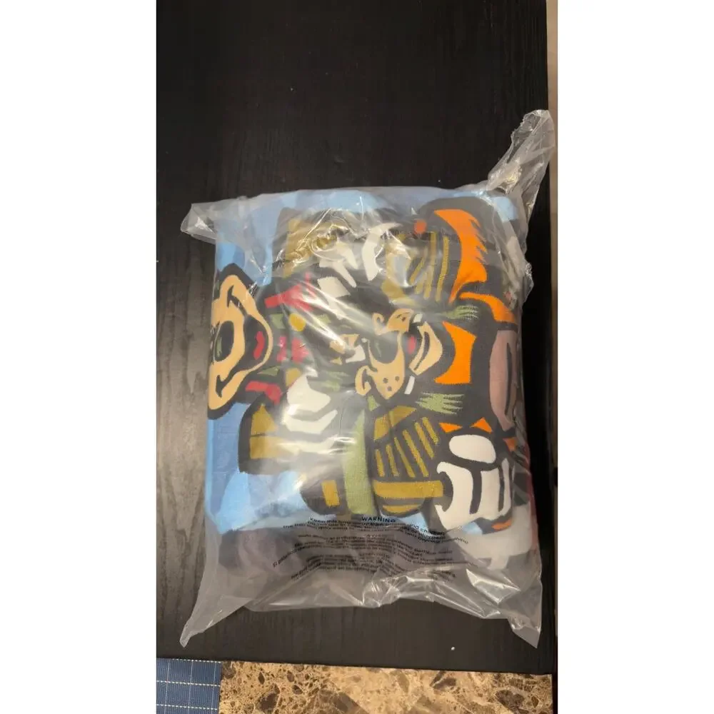 Disney’s Wilderness Lodge Resort Mickey Totem Large Beach Towel NWT